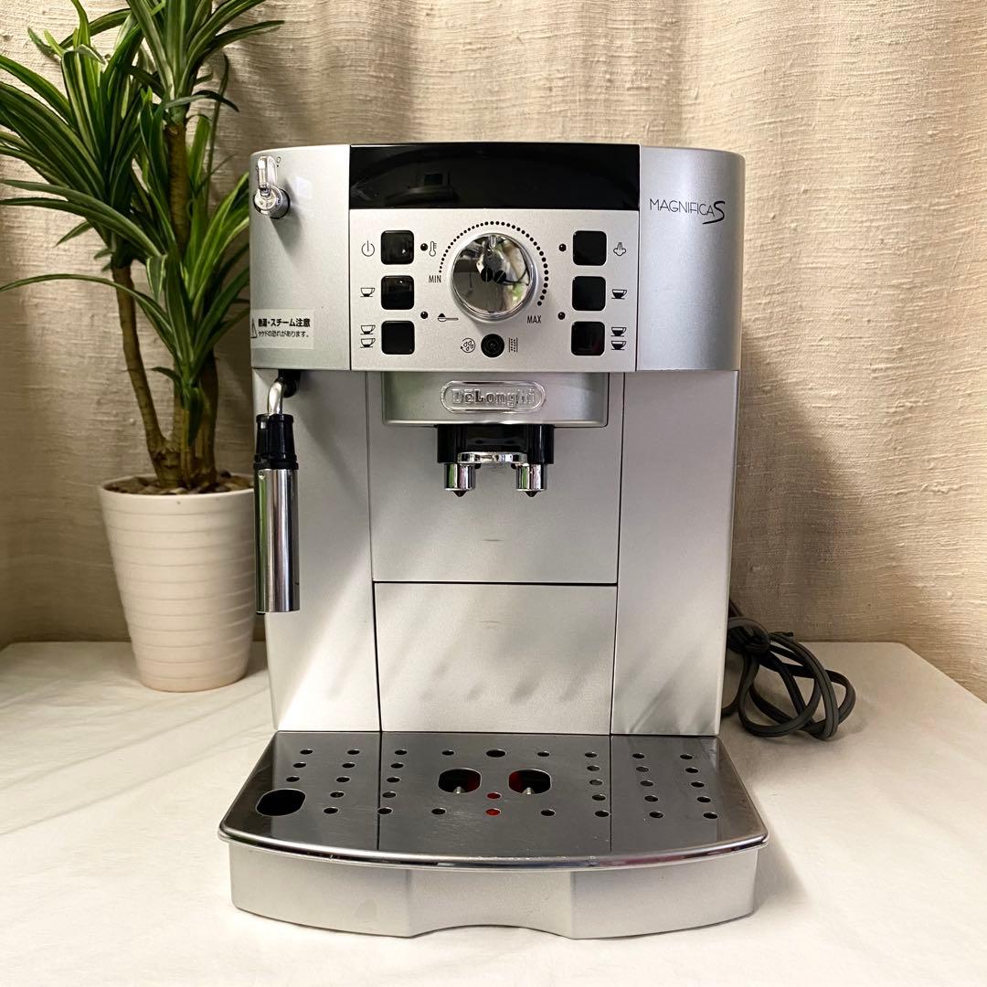 自動エスプレッソマシンでお家時間を優雅に♪ デロンギ マグニフィカS