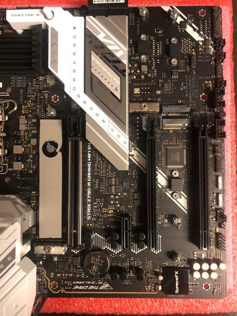 ASUS ROG STRIX Z790-A WIFI D4【訳あり/保証あり】