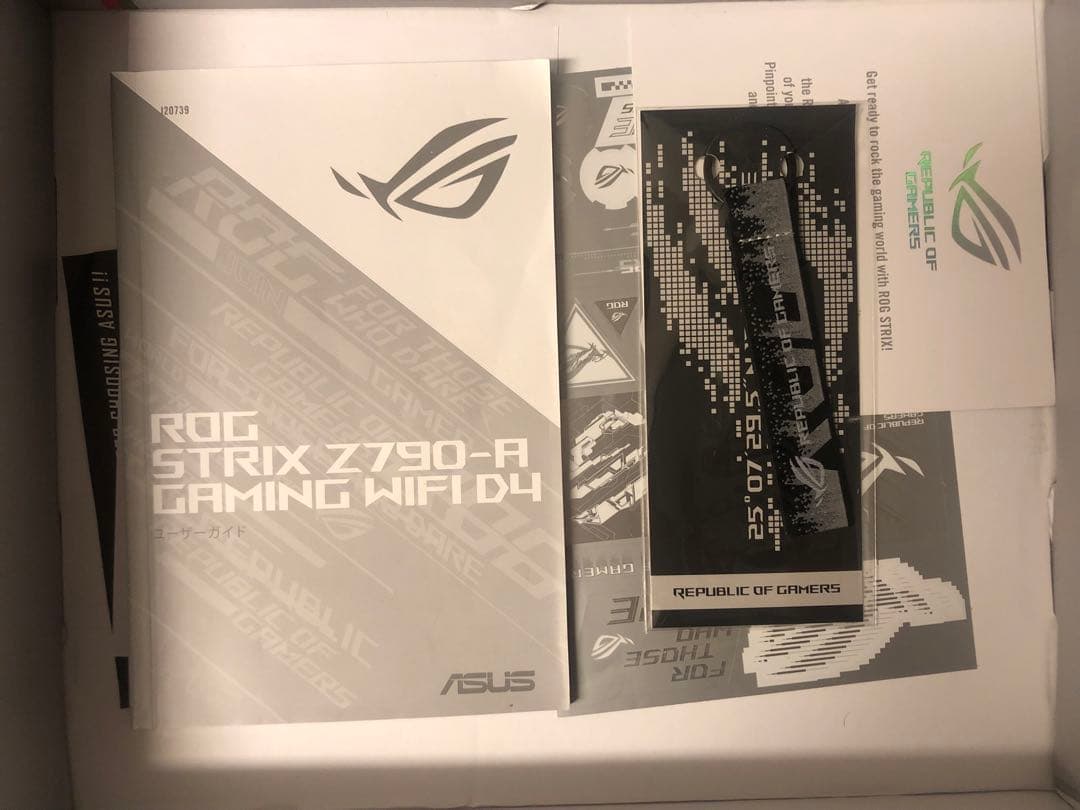 ASUS ROG STRIX Z790-A WIFI D4【訳あり/保証あり】