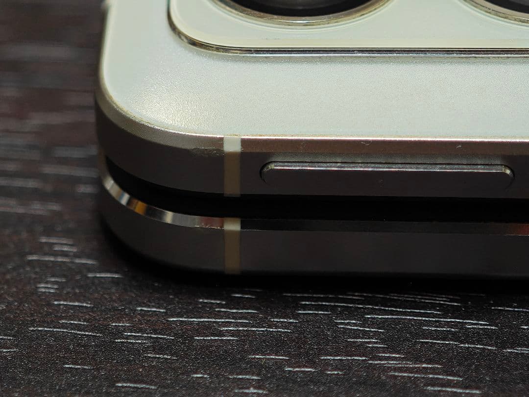 【B品】OPPO Find N2 256GB ホワイト