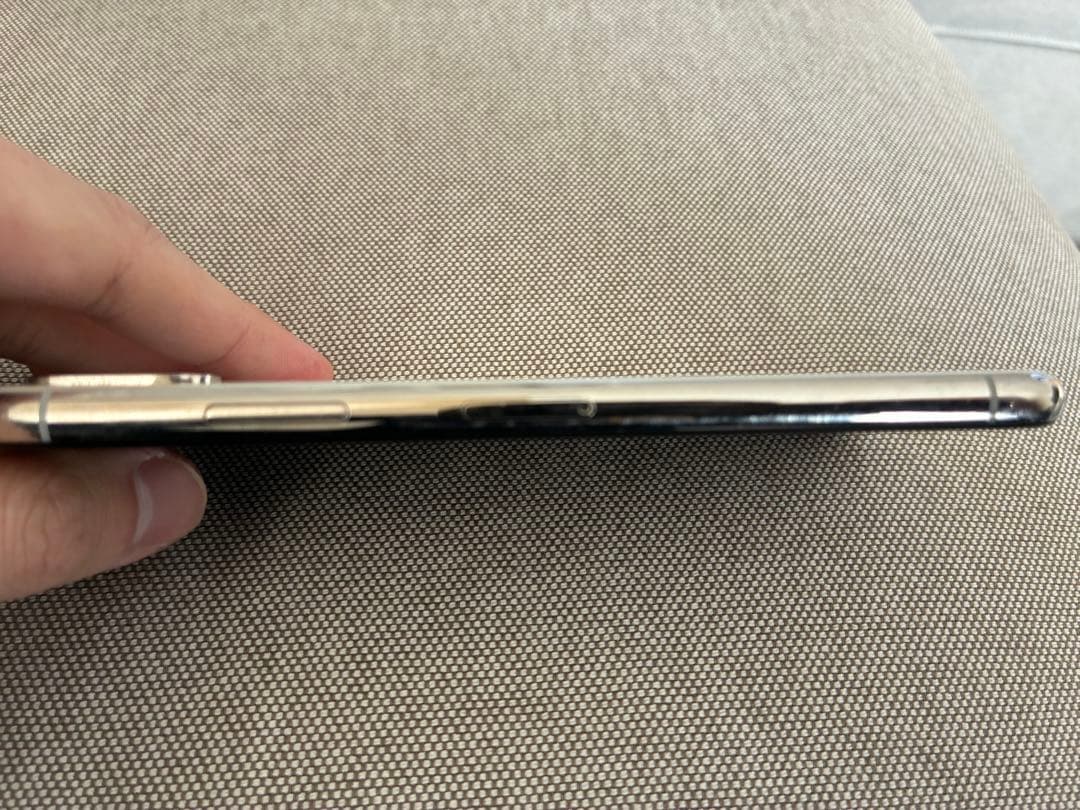 Apple iPhone XS シルバー ジャンク品