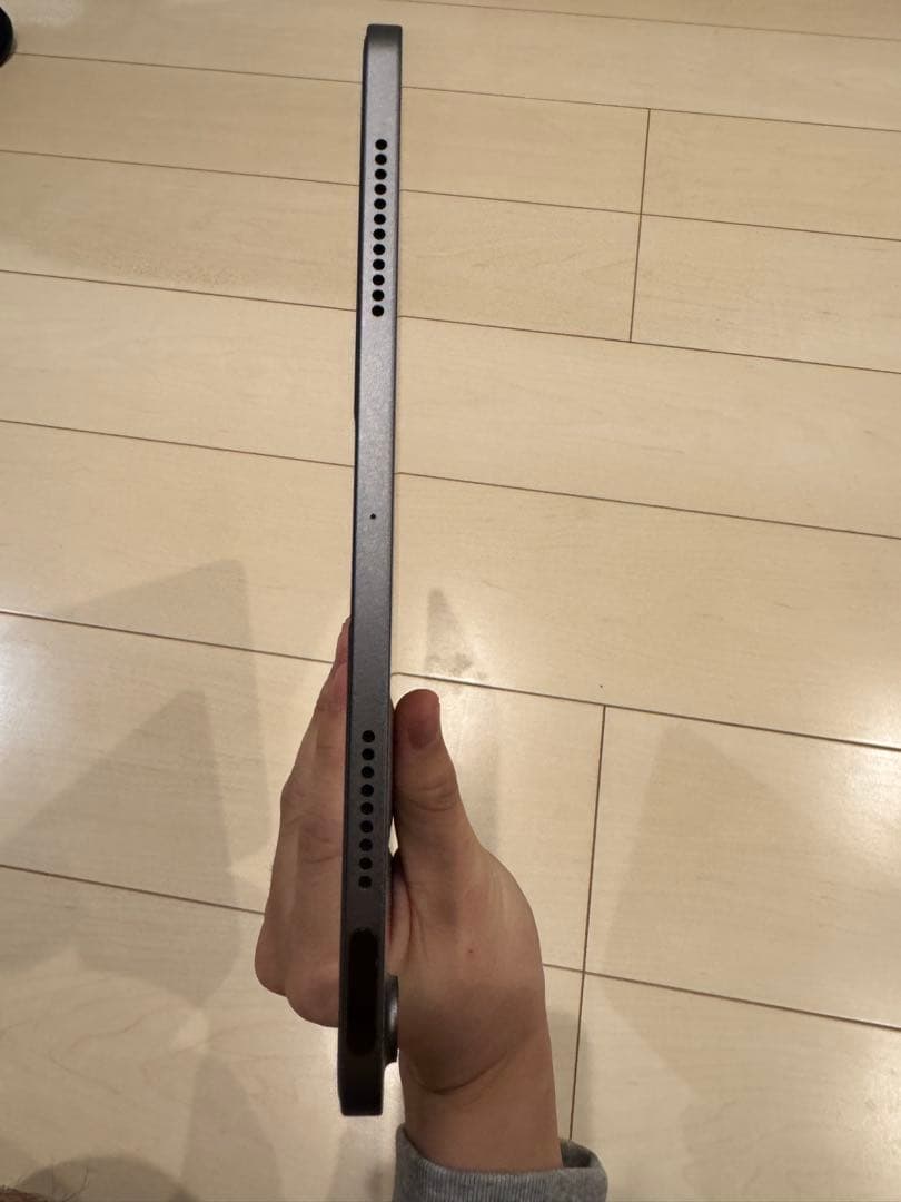 Apple iPad Air スペースグレー 本体　64gb