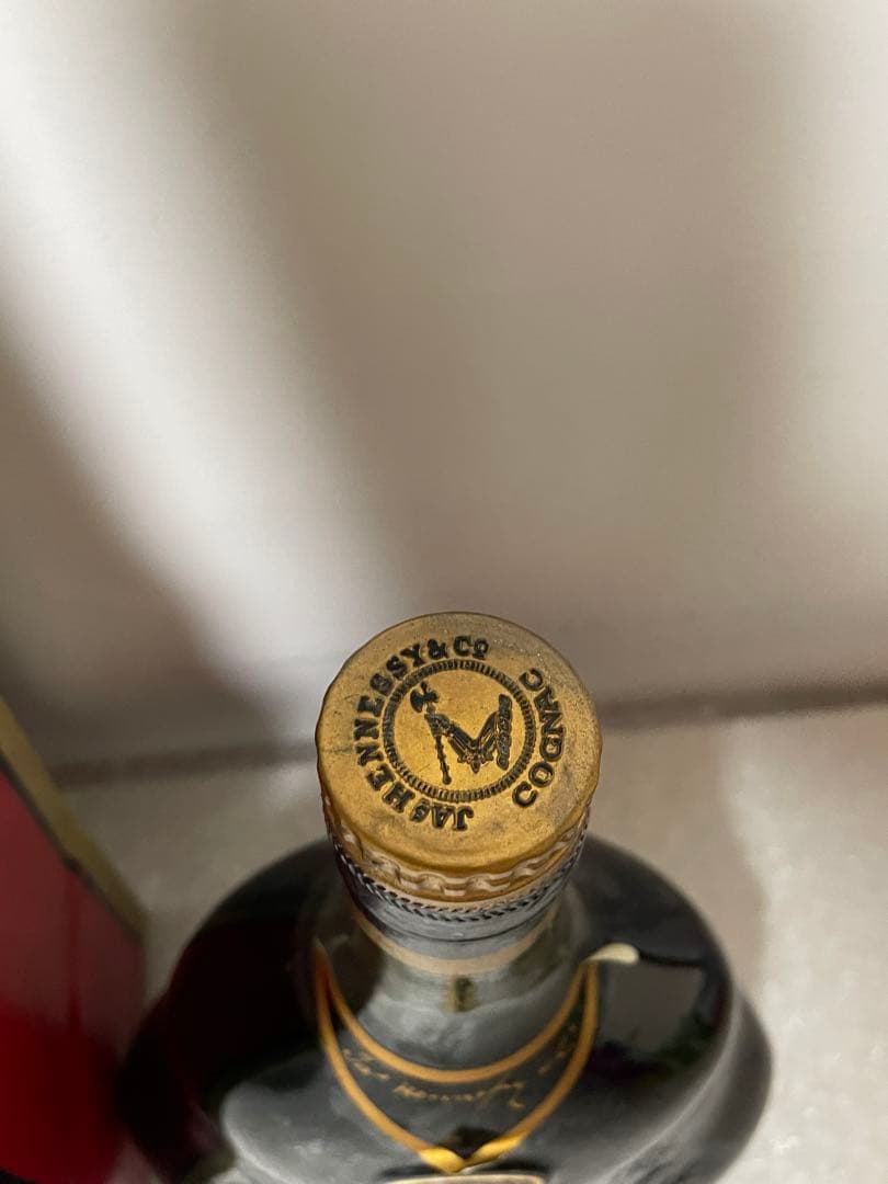 Hennessy X.O. コニャック 箱付き　古酒　金キャップ 未開封