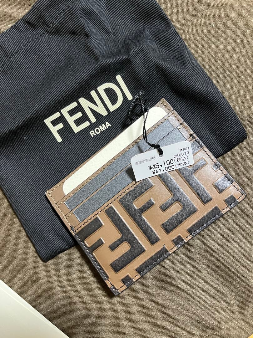 【新品】【正規品】FENDI カードケース パスケース