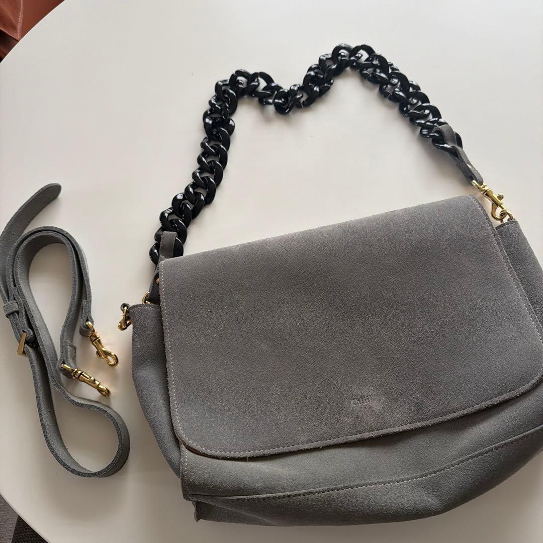 Chilli グレー スエード ショルダーバッグ