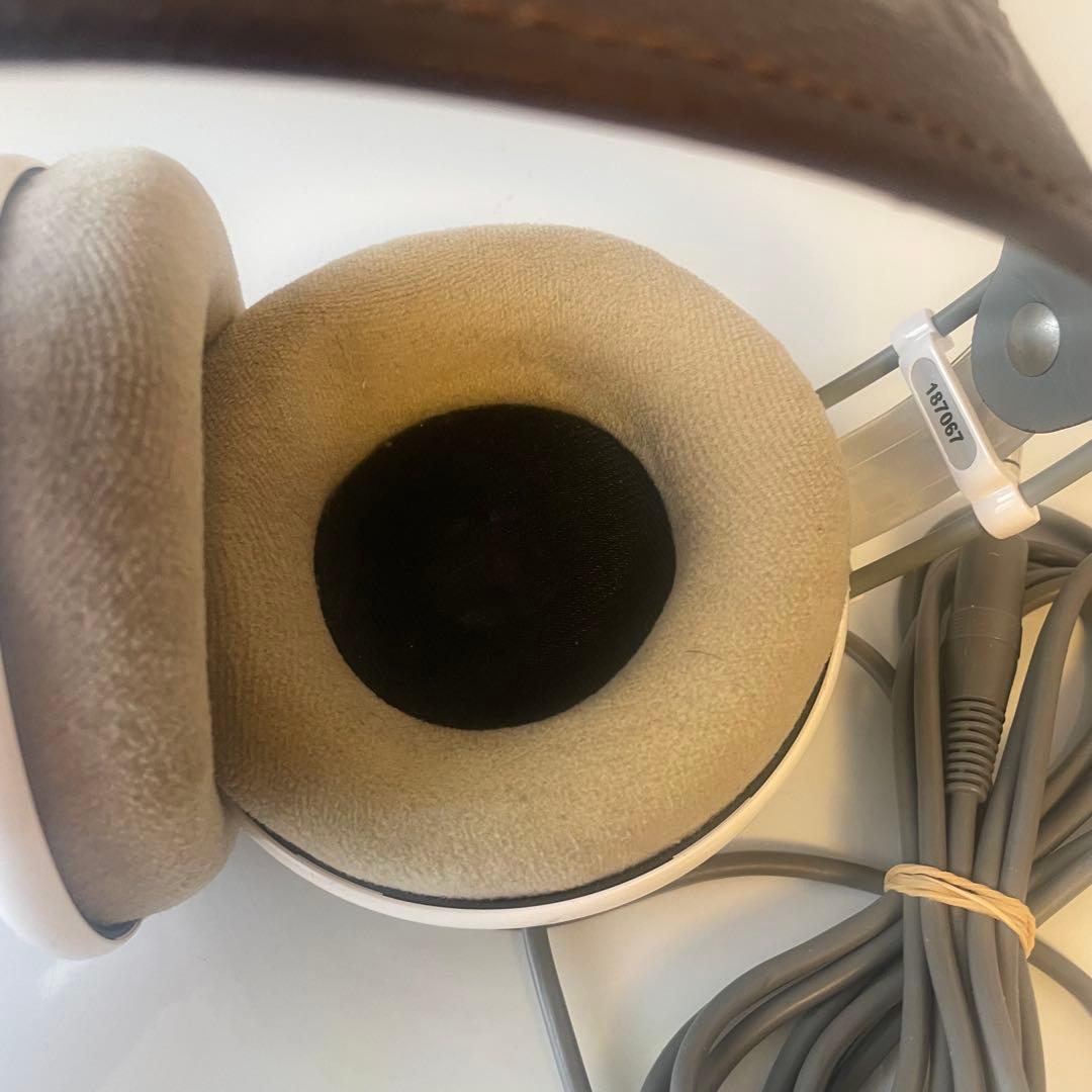 AKG モニターヘッドホン K701-Y3