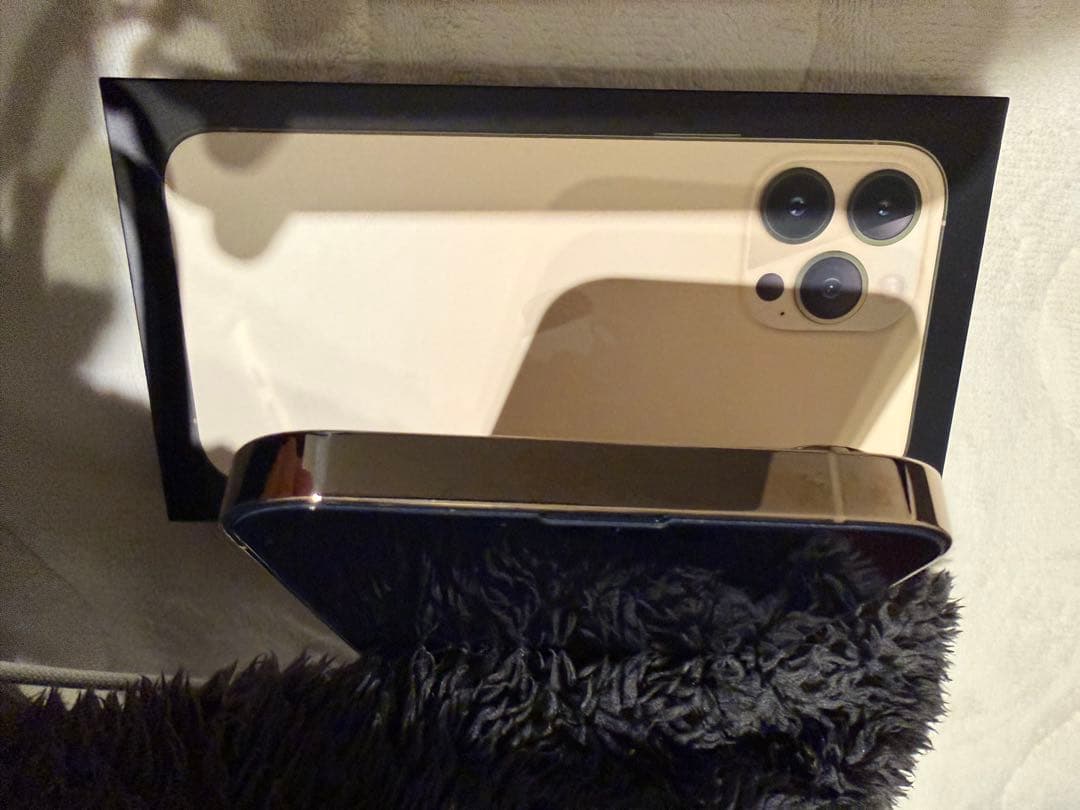 iPhone13ProMAX256GB ゴールド SIMフリー バッテリー82%