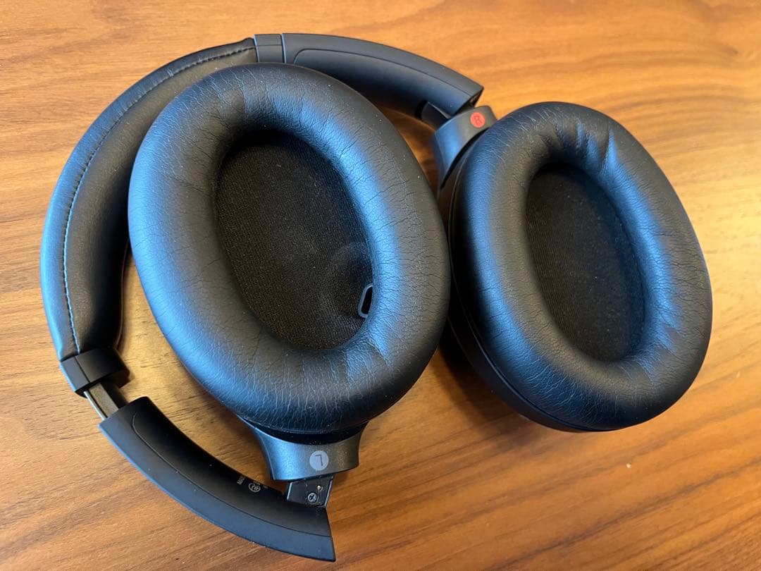 【美品】ソニー(SONY)ワイヤレスノイズキャンセリングヘッドホン