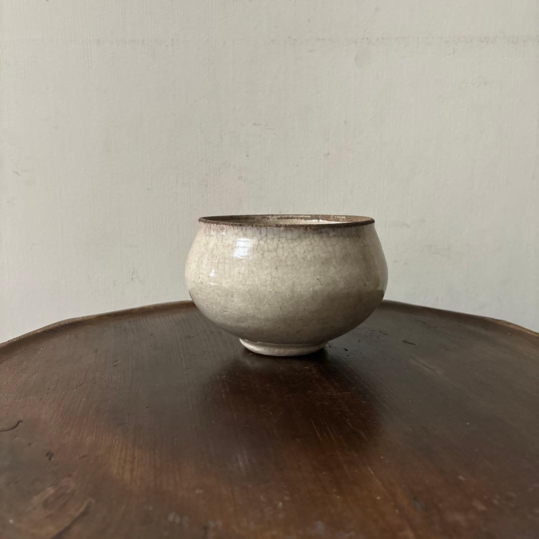 古い丸壷　白釉　塩笥壺　韓国骨董.アンティーク.古民芸.検:立原正秋.白磁.李朝