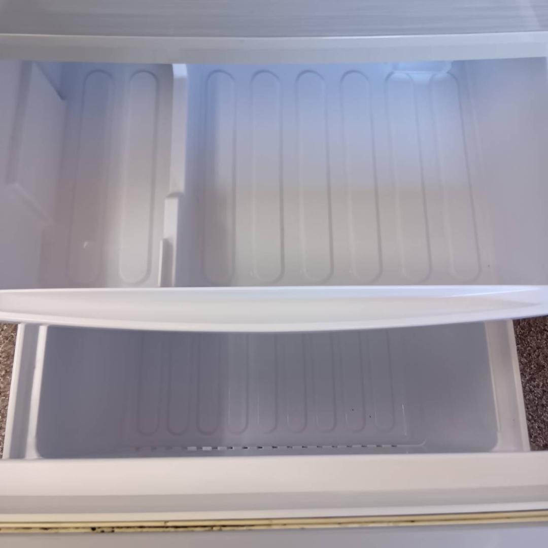 シャープ 冷蔵庫 137L 2ドア SJ-D14C-S 2017年製 美品