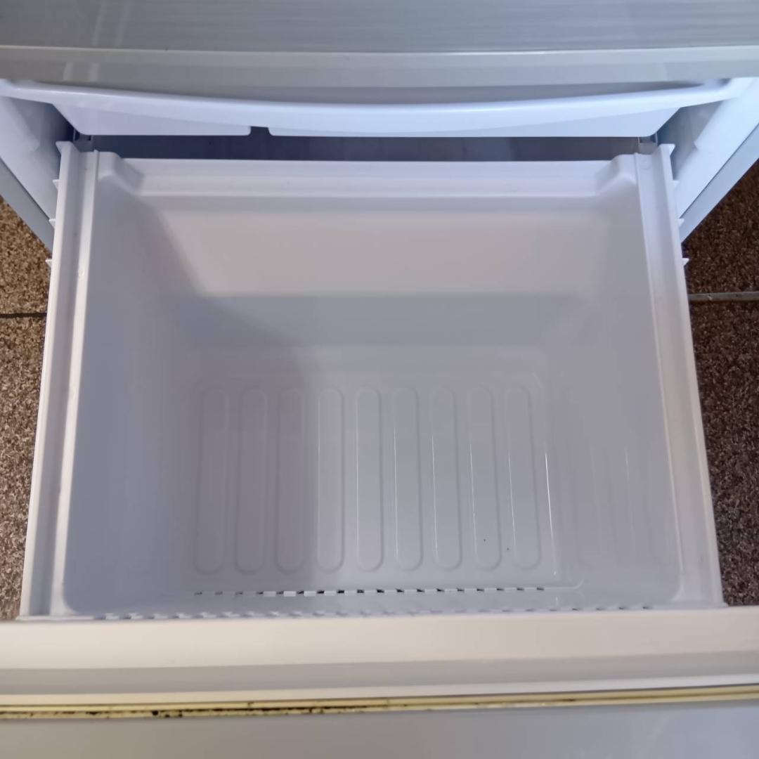 シャープ 冷蔵庫 137L 2ドア SJ-D14C-S 2017年製 美品