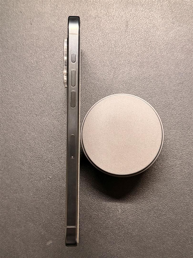 iPhone 15 Pro Max（バッテリー容量95％）