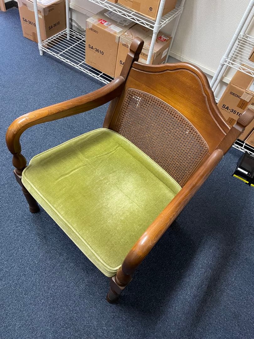 飛騨家具　キツツキ　クラシックスタイル ダイニングチェア 黄緑色　②