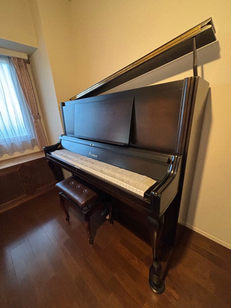 Prutner製アップライトピアノ MP700