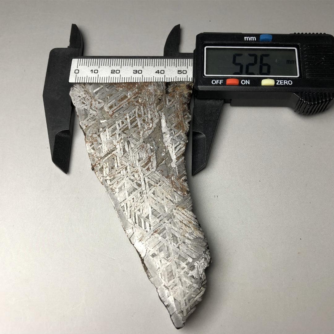 アルタイ隕石　 鉄隕石　メテオライト鉄隕石　原石 　重さ約286ｇ