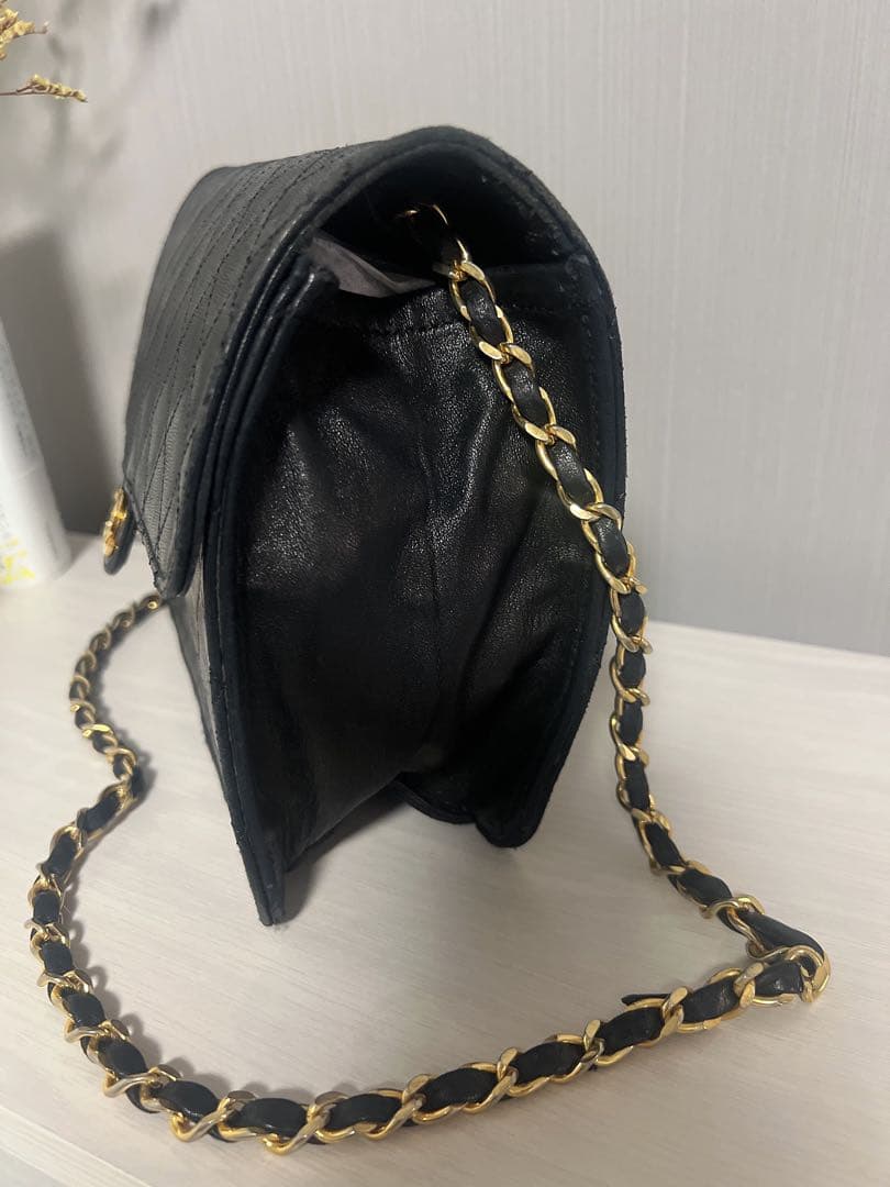 Chanel ブラック ショルダーバッグ