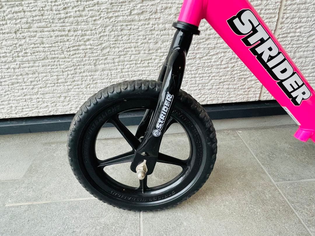 ストライダー　スポーツモデル　ピンク 12インチ