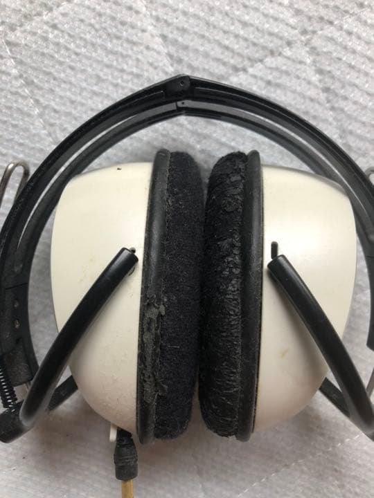 ソニー タマゴ型 ヘッドホン