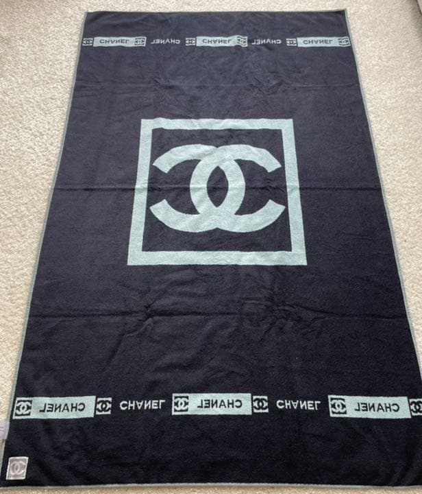 30日迄SALE‼️新品✨CHANELリバーシブルビーチタオル♡タオルブランケット