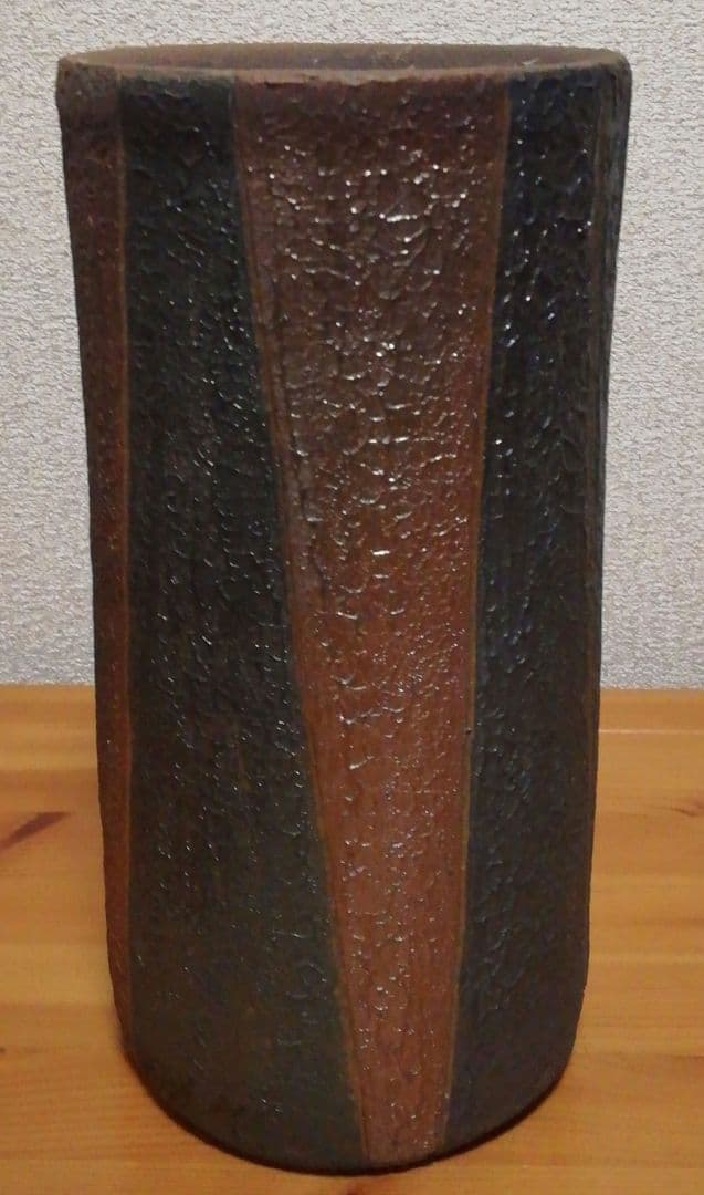 山本出作　備前焼　出彩　花入　共箱　共布　略歴付　花瓶