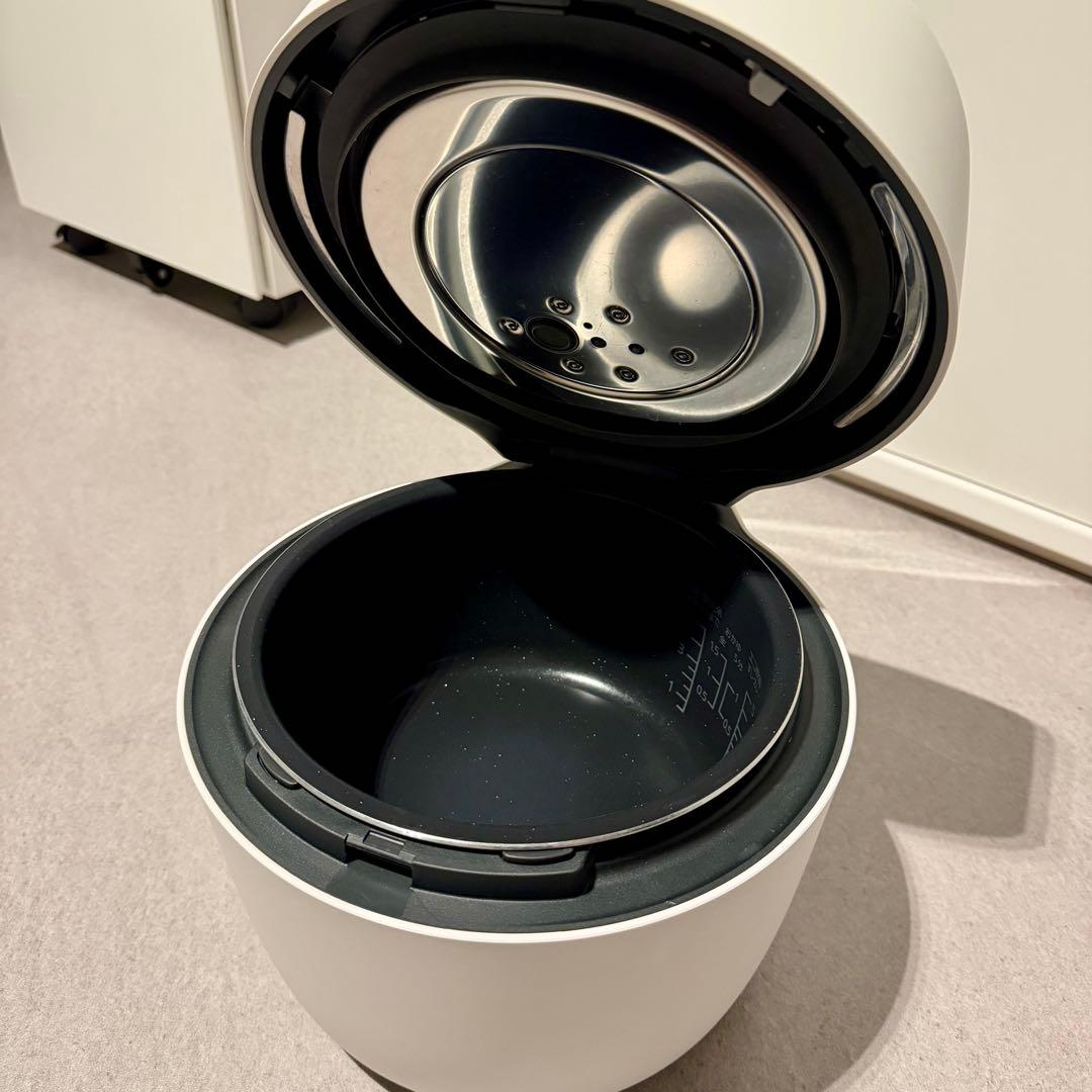 【極美品】Panasonic パナソニック SR-R10A ホワイト炊飯器