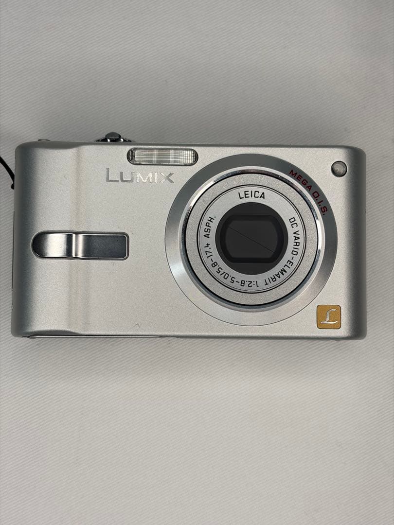 チョコレート Panasonic LUMIX DMC-FS20　シルバー