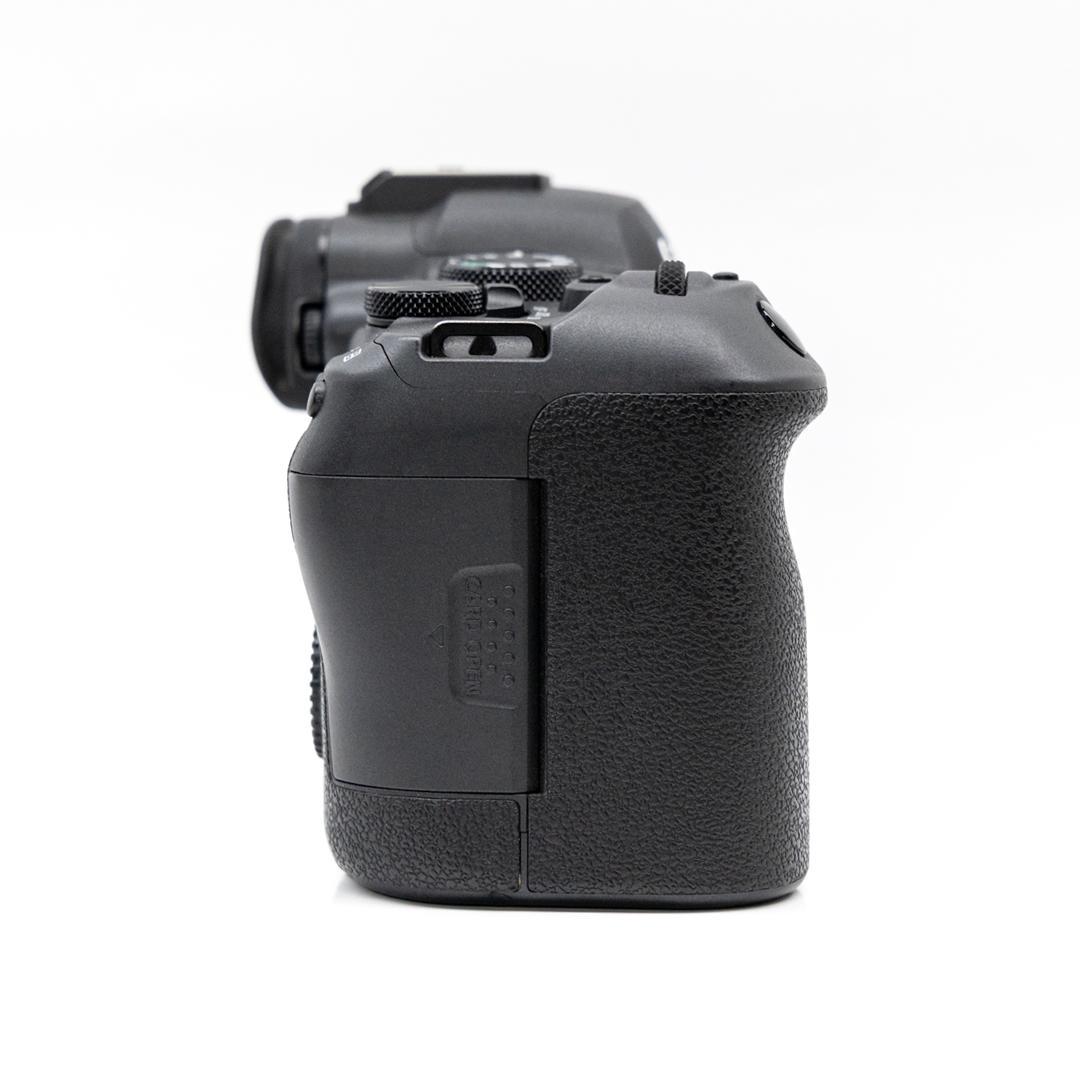 EOS R6MarkⅡ ボディ【保証27年12月まで】ガラスコーティング済み