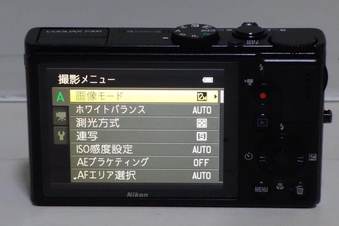 動作しました 高級 オールドコンデジ COOLPIX P300 Nikon