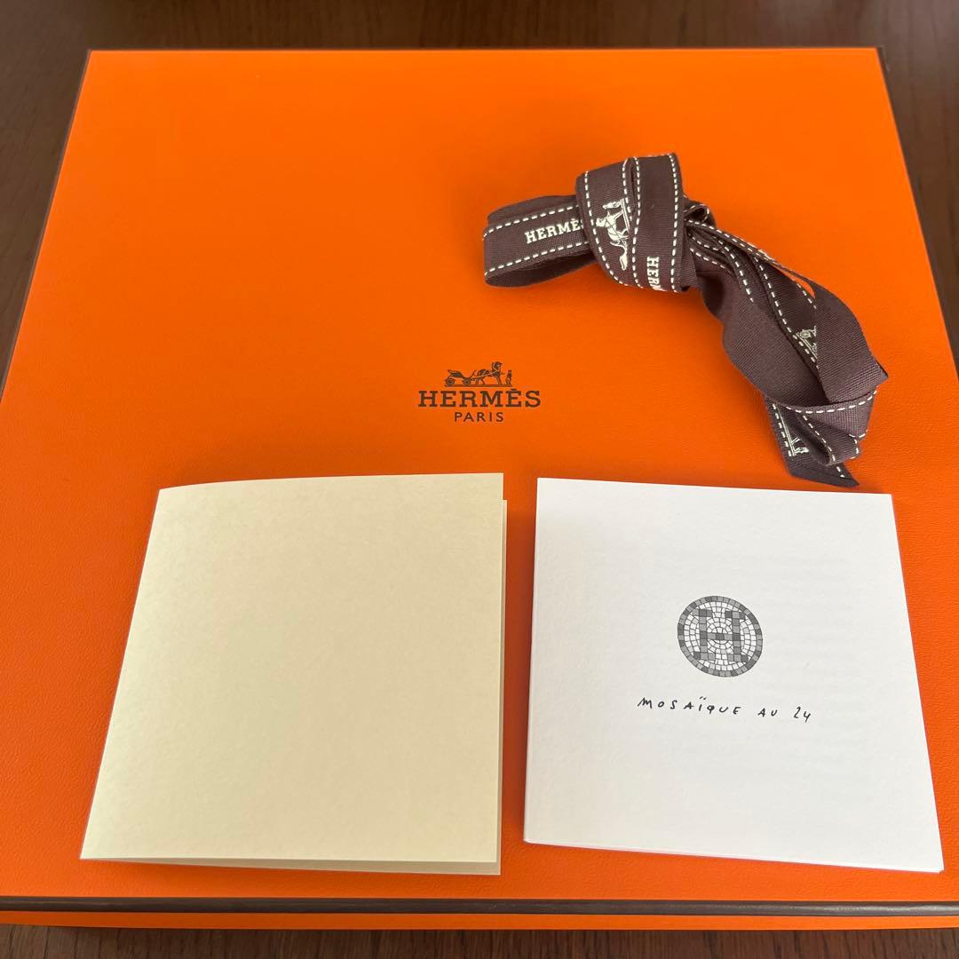 m*様 新品 2枚 HERMES エルメス〈モザイク24〉プラチナ シリアルプレ