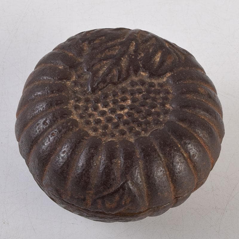 茶道具　金屋五郎三郎作　鉄製　香合　共箱　C　9266