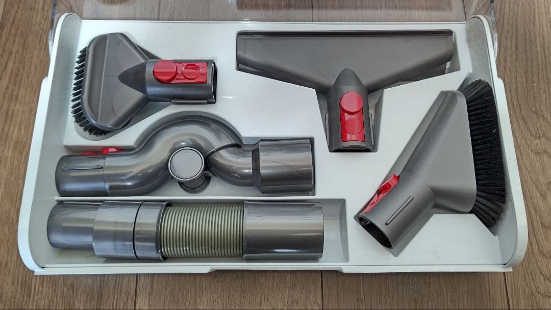 Dyson Cyclone V10 Fluffy 未使用パーツ（スタンドを除く）