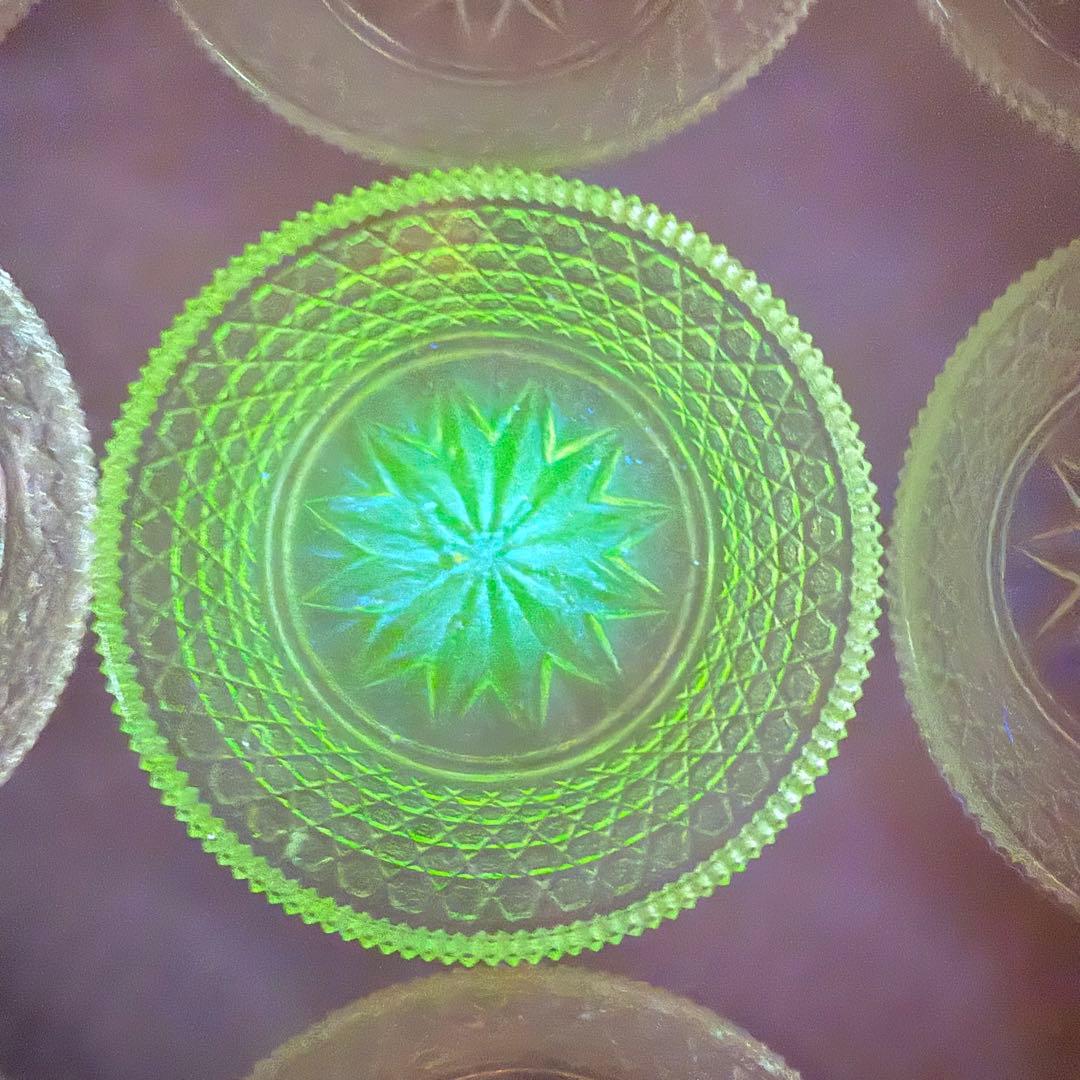 アンティークガラス　ギアマン　ウランガラス　共箱有り　12客　小皿　旧家所蔵品