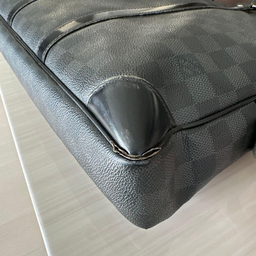 ルイヴィトン ポルトドキュマンボワヤージュ ダミエグラフィット ブラック