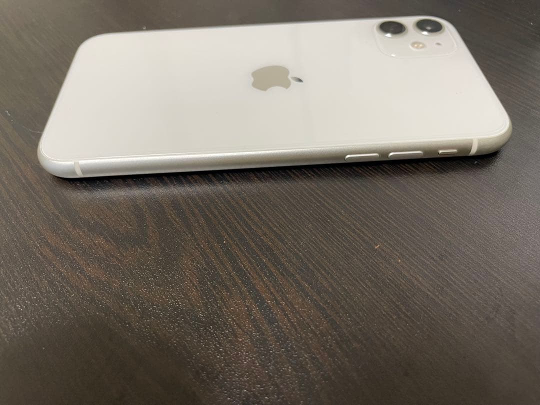 Apple iPhone 11 ホワイト 本体 SIMフリー 128GB