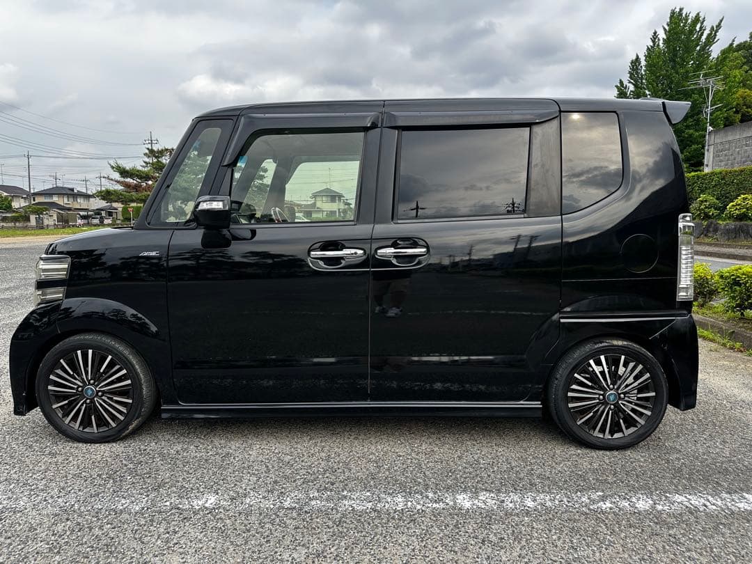 ホンダN-BOX カスタム⭐️G・ターボSSパッケージ⭐️車検2年付‼️綺麗‼️