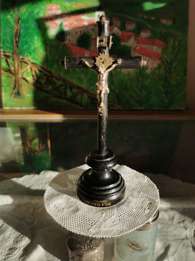 アンティーク フランス 黒木の円筒十字架と銀色のイエスキリスト アルス