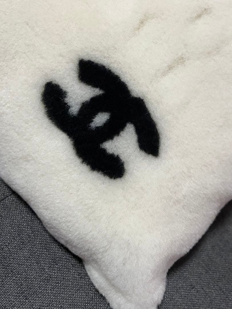 シャネルCHANELクッション新品未使用22G シアリング×カシミヤ顧客ギフト