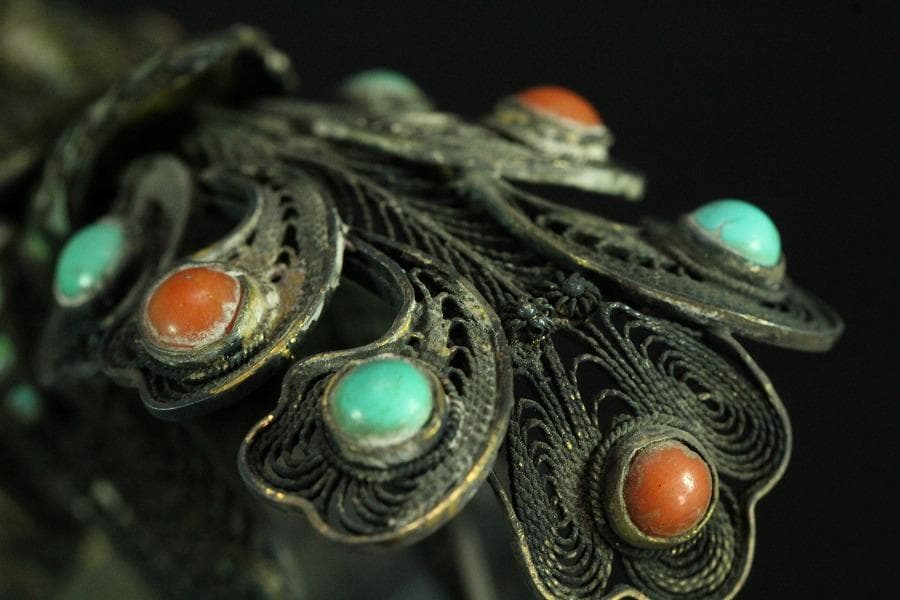 銀七宝 鳳 和田玉 白玉刻花鳥 宝石 珊瑚 象嵌 花鳥 饕餮(K-A156)