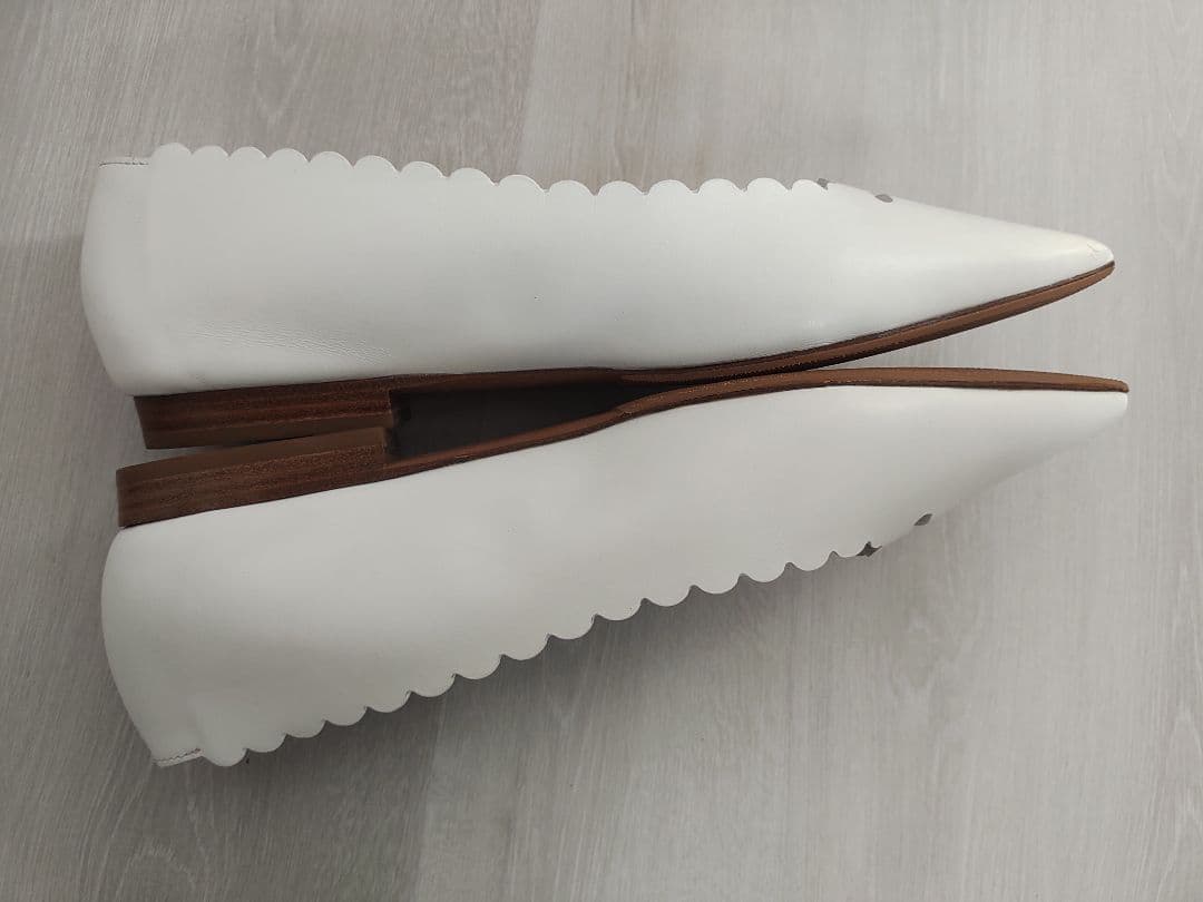 PELLICO ペリーコ　フラワーカットワークフラットパンプス　35サイズ