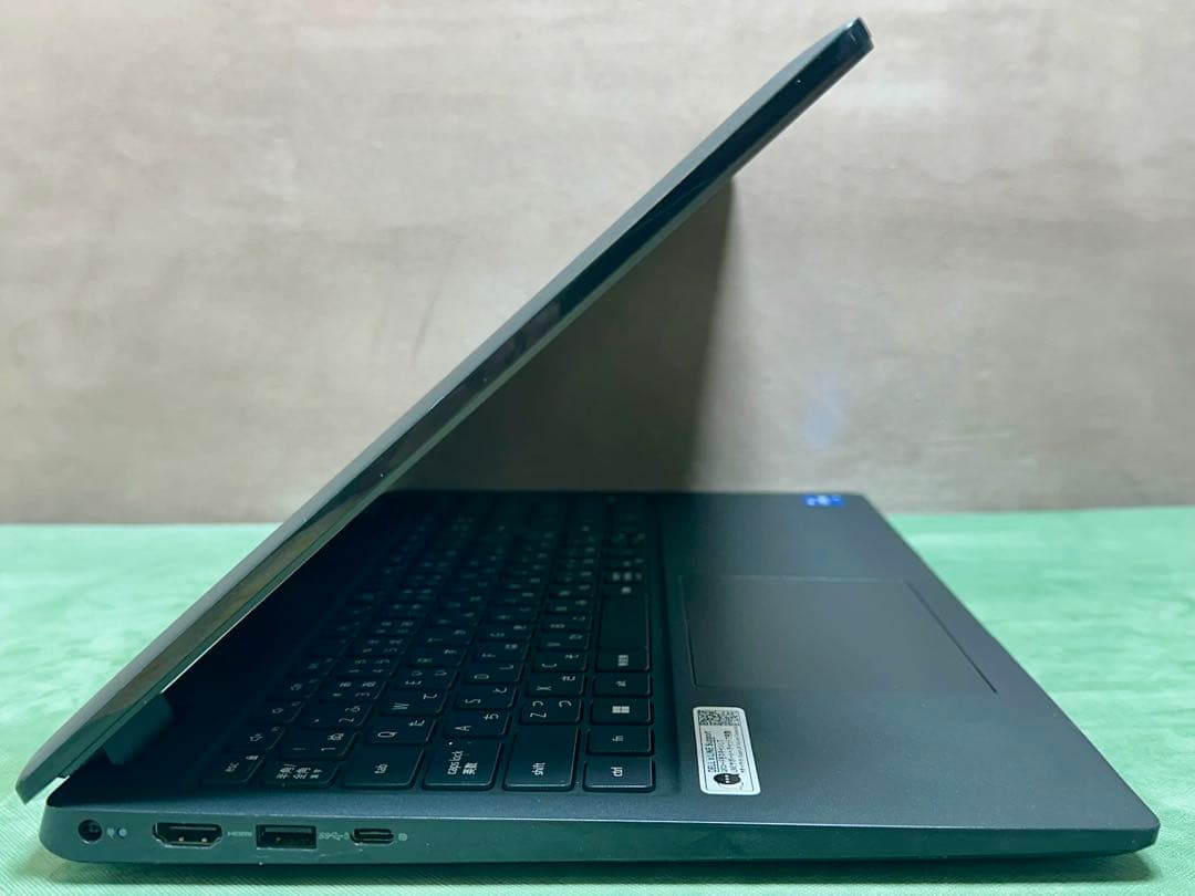 Windowsノート本体 DELL Latitude 3520 Core i5 8GB 256GB