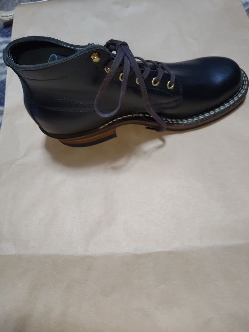 靴 WHITES BOOTS SEMIDRESS