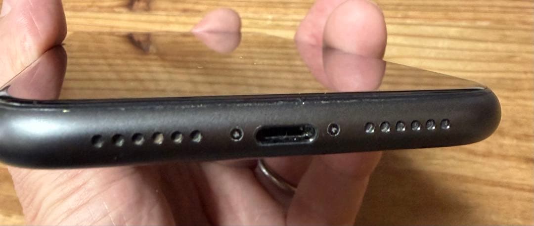 2/7まで　SIMフリー 美品 iPhone11 128GB 純正バッテリー