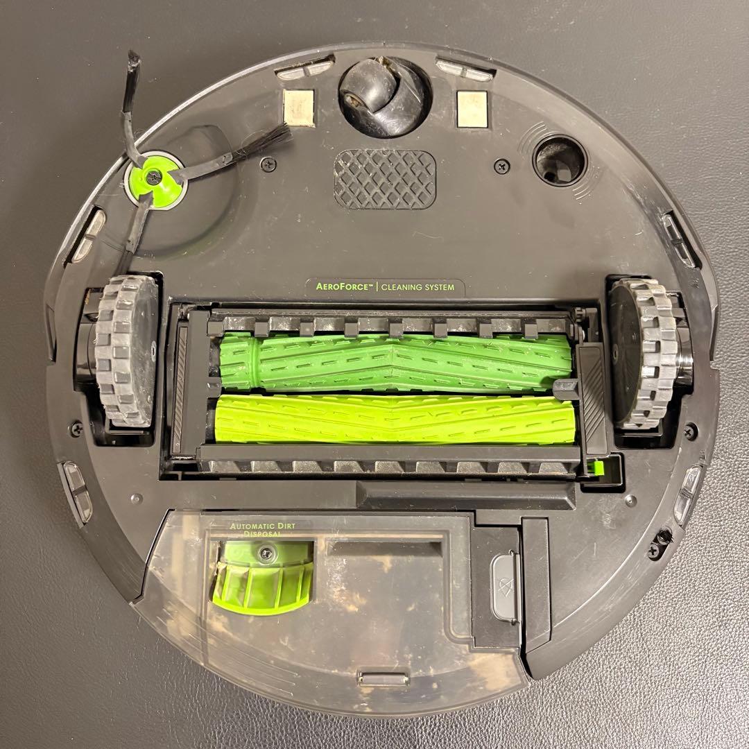 【通電OK／現状品】 Roomba j7+ ルンバロボット掃除機+クリーンベース