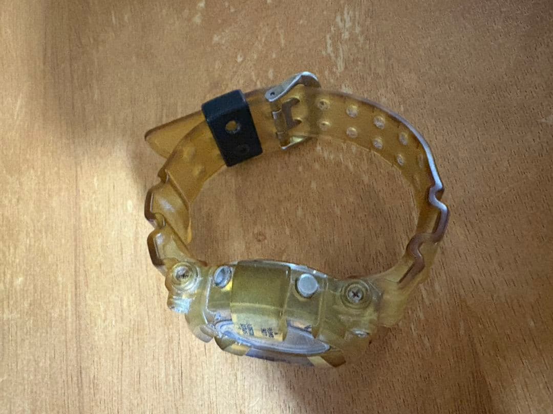 CASIO G-SHOCK クリアイエロー デジタル腕時計（箱なし、電池切れ）