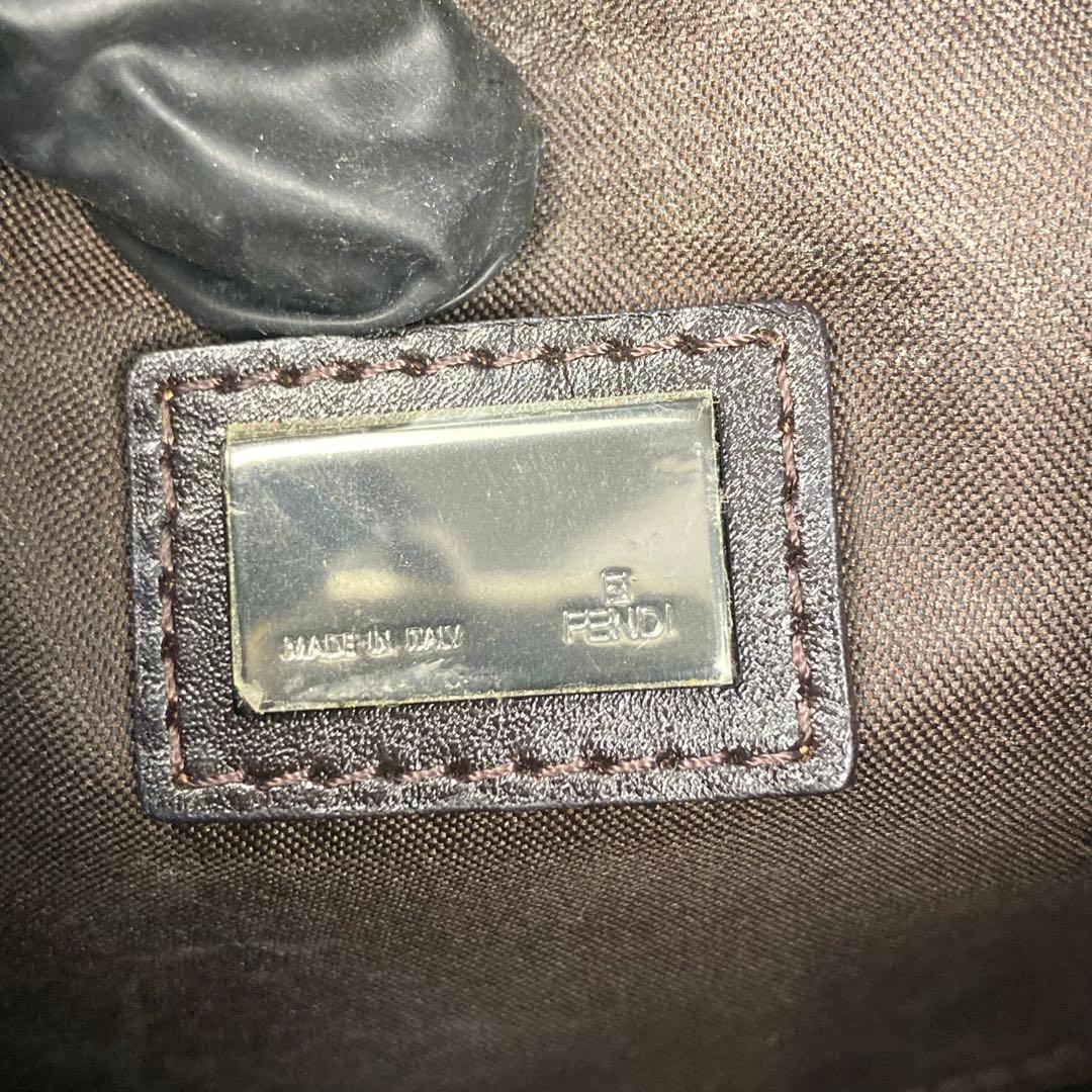 美品 FENDI ショルダーバック ズッキーノ キャンバス FF金具