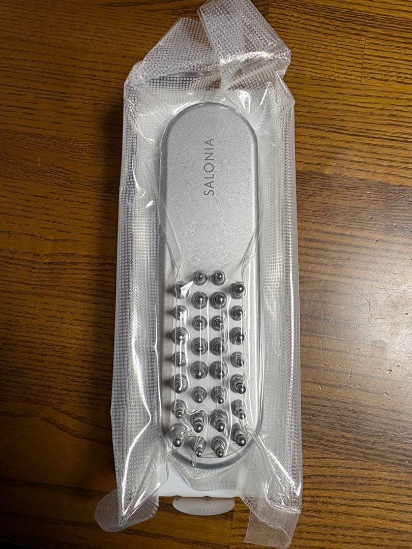 新品 SALONIA 美顔器 シルバー USBケーブル•箱付き