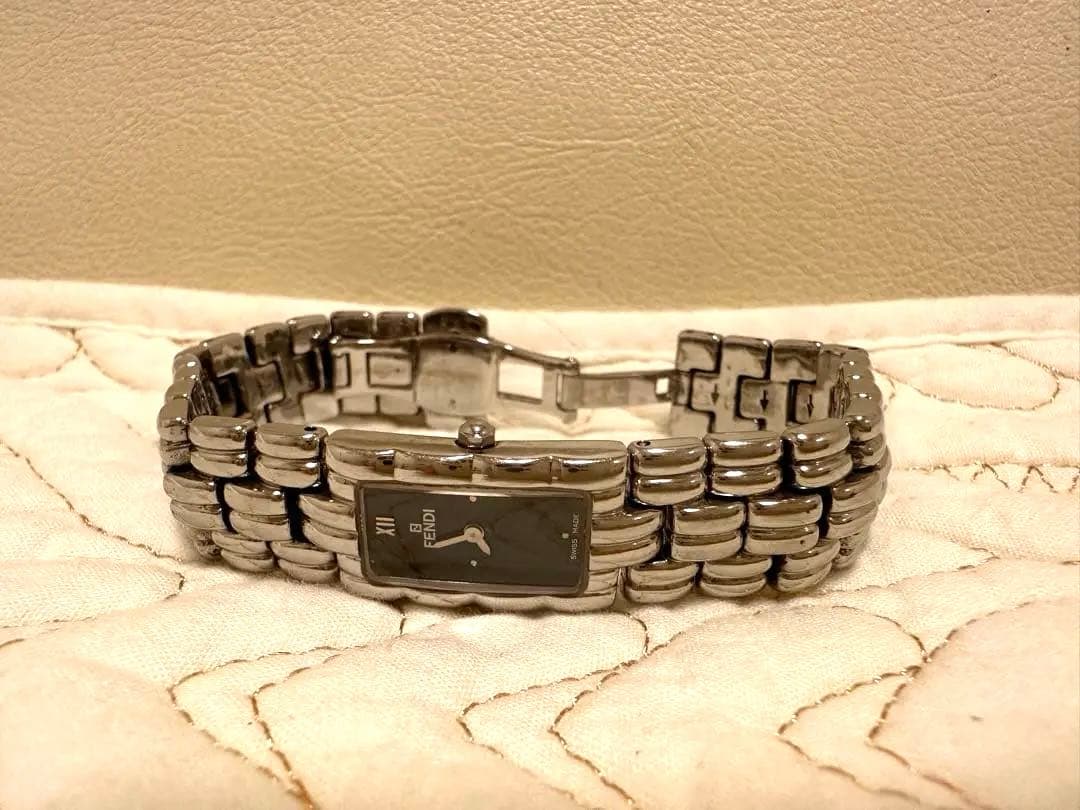【美品】FENDI フェンディ 660L クウォーツ 時計 文字盤ブラック