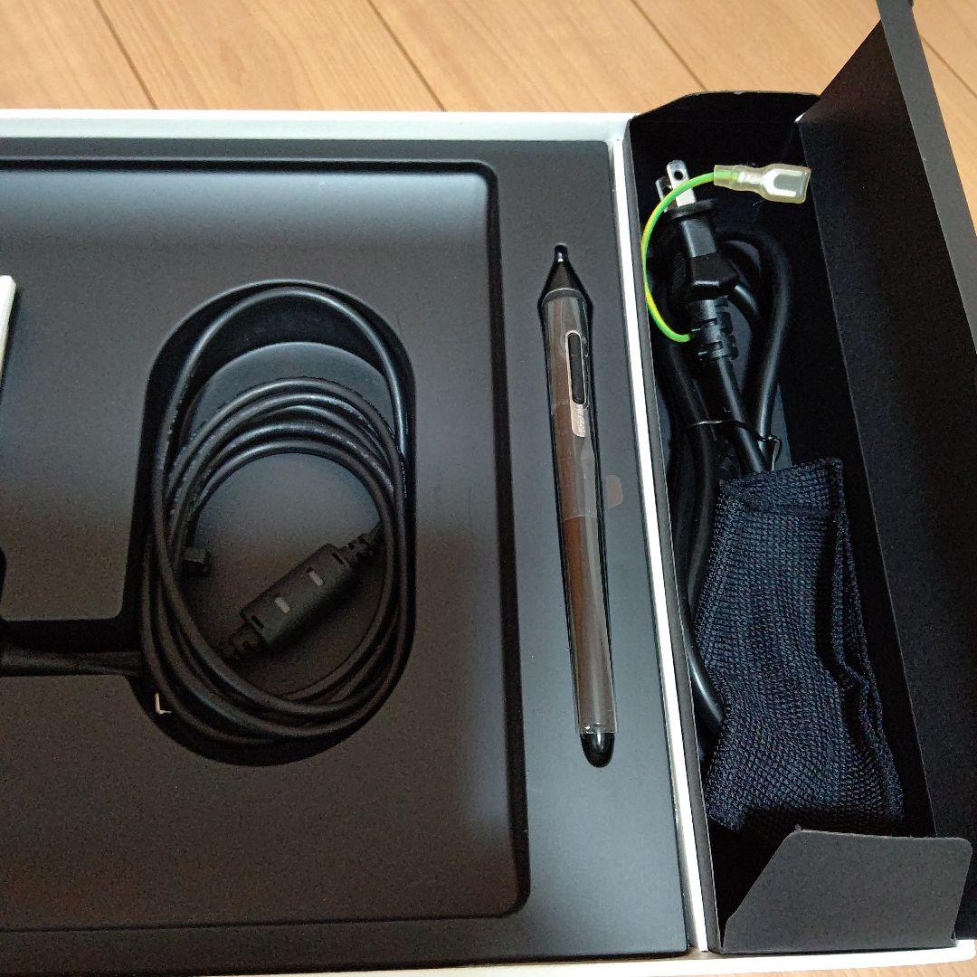 液タブ・ペンタブ Wacom MobileStudio Pro DTH-W1320L/K0