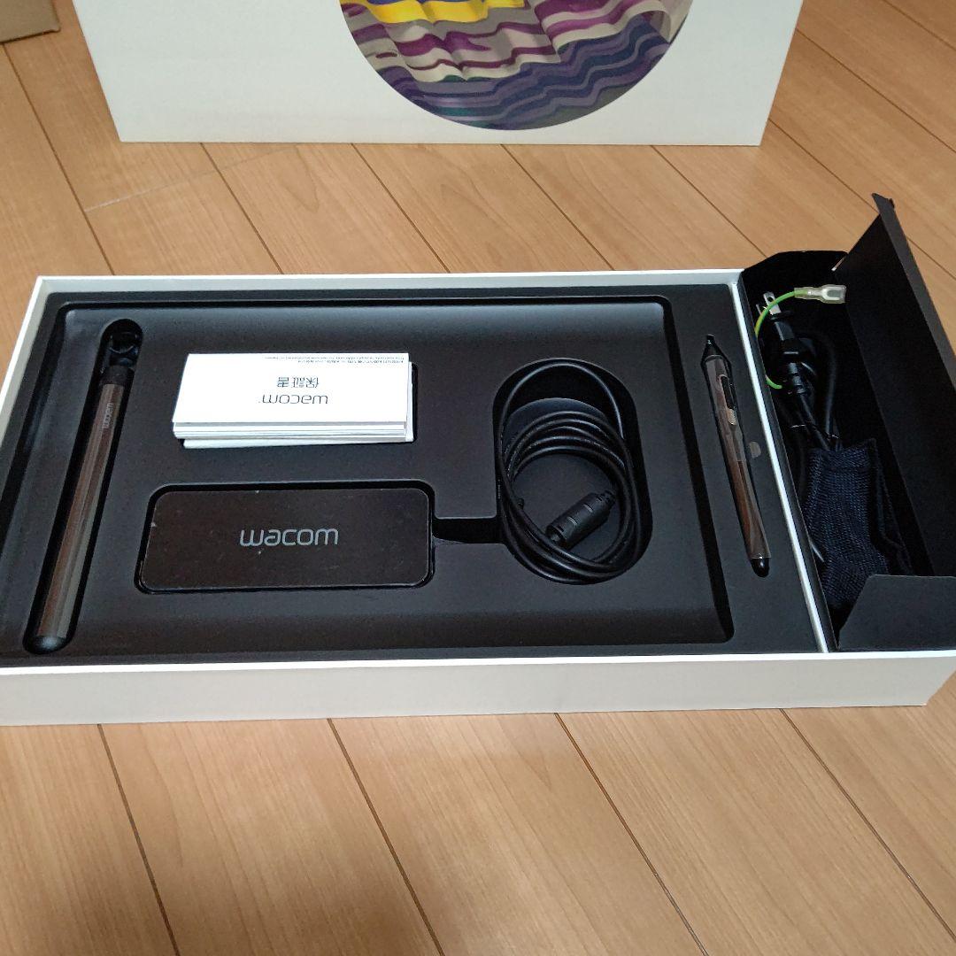 液タブ・ペンタブ Wacom MobileStudio Pro DTH-W1320L/K0