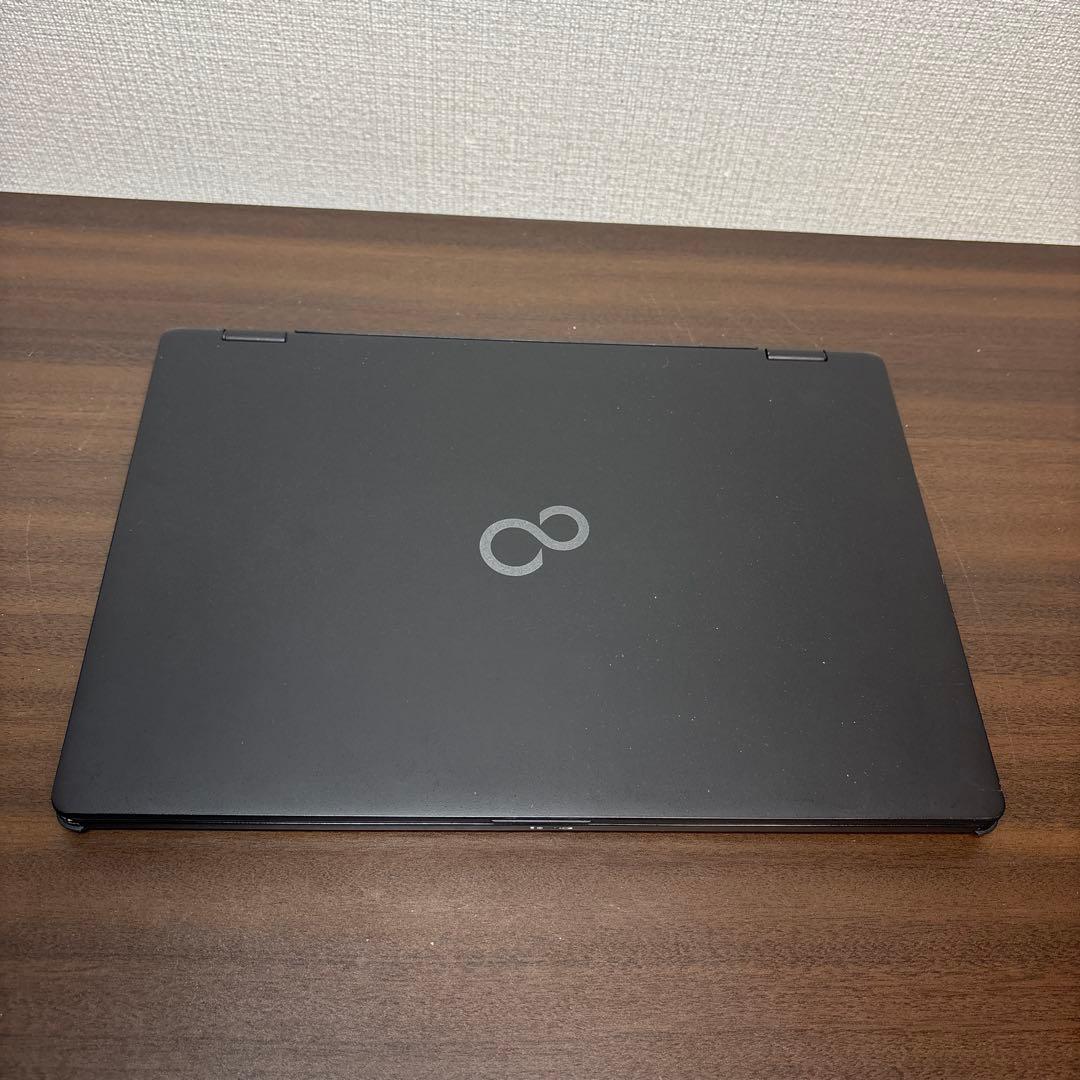 タッチペン付き！超軽量＆超高性能富士通製13.3インチ2in1モバイルPC！